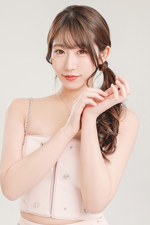 天乃 りさ